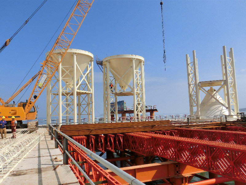 Fortificación de silos metálicos contra terremotos